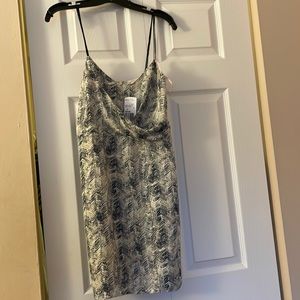 Navy cream short dress